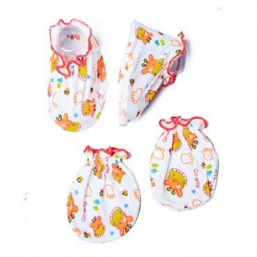 Best Quality Baby Booties And Mittens Set - GIRAFFE (253 - BLUE, PEACH, PINK)